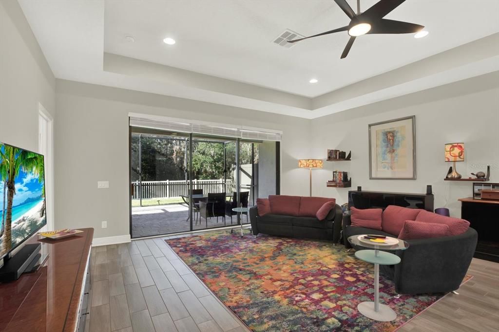 For Sale: $399,900 (2 beds, 2 baths, 1792 Square Feet)