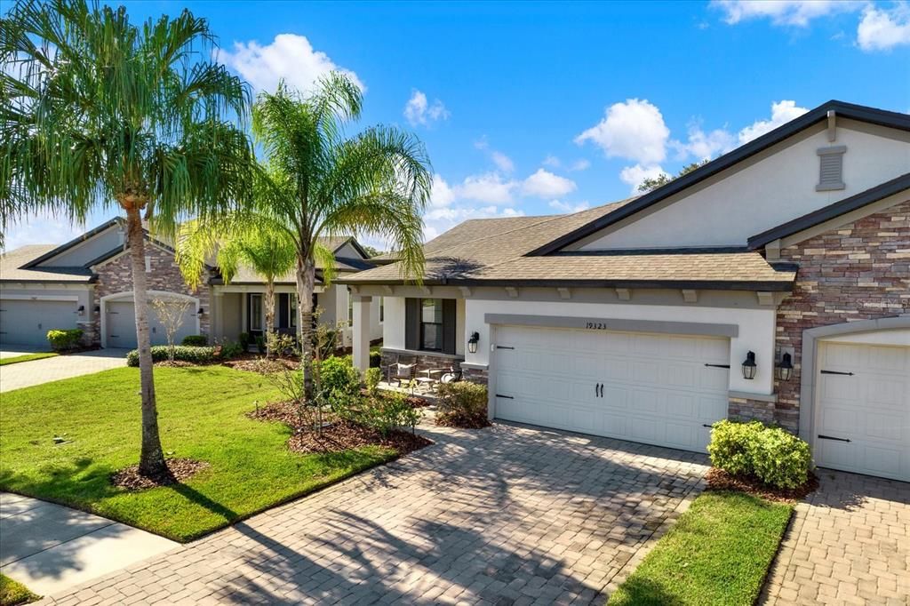 For Sale: $399,900 (2 beds, 2 baths, 1792 Square Feet)