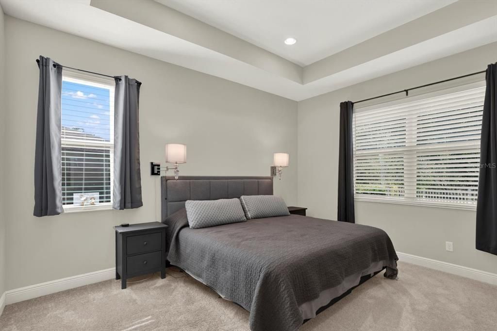 For Sale: $399,900 (2 beds, 2 baths, 1792 Square Feet)