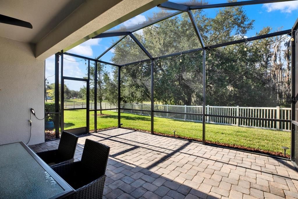 For Sale: $399,900 (2 beds, 2 baths, 1792 Square Feet)