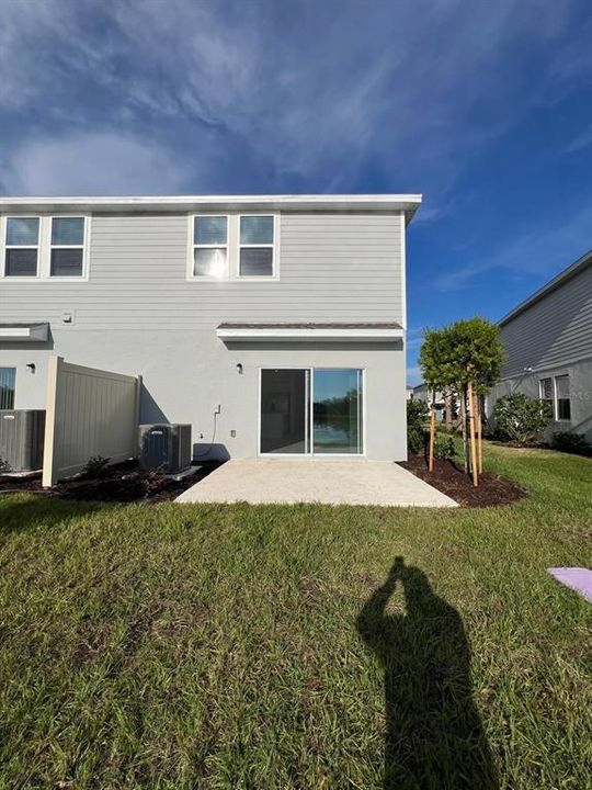 For Rent: $2,000 (3 beds, 2 baths, 1373 Square Feet)