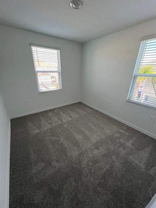 For Rent: $2,000 (3 beds, 2 baths, 1373 Square Feet)