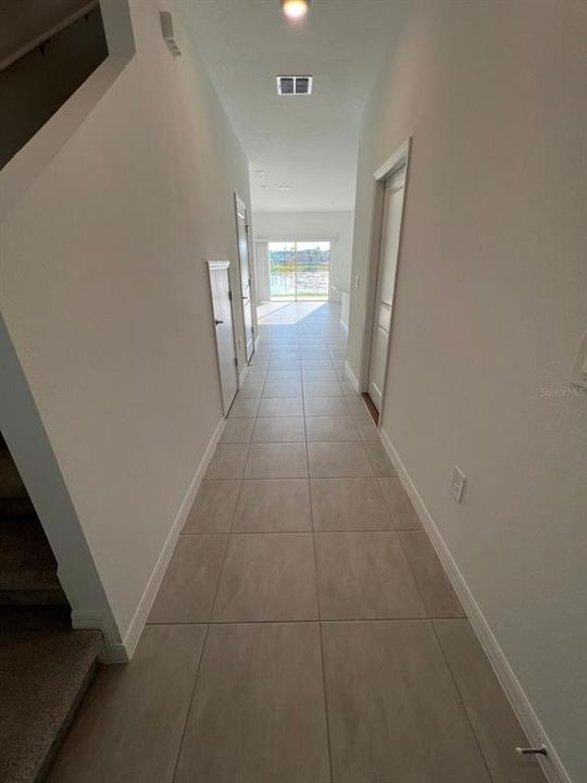 For Rent: $2,000 (3 beds, 2 baths, 1373 Square Feet)