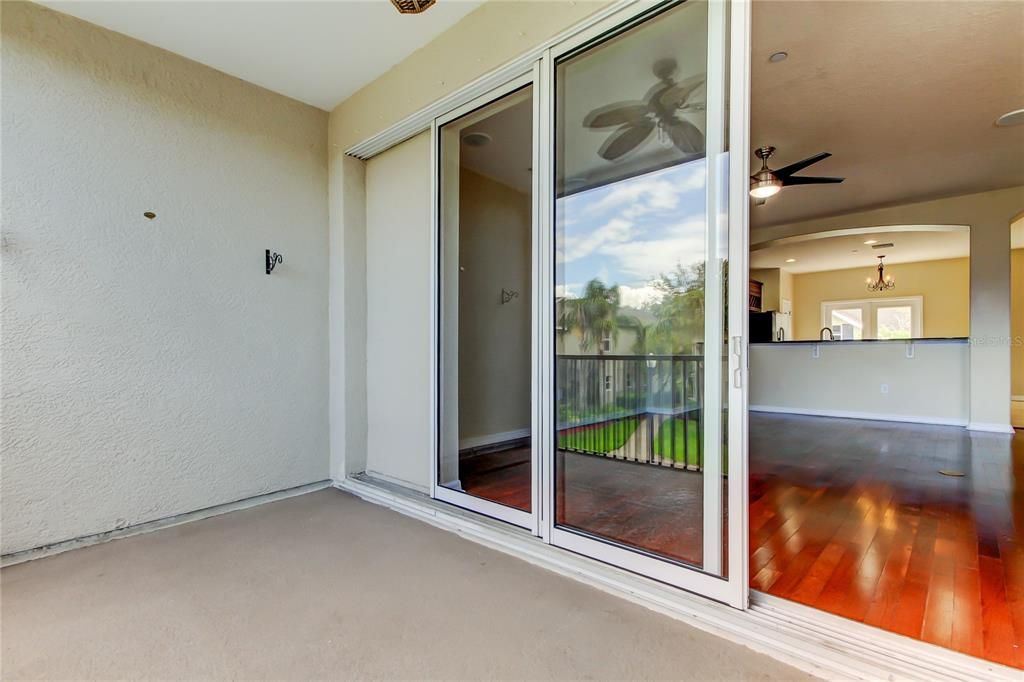 For Rent: $3,400 (3 beds, 2 baths, 2327 Square Feet)