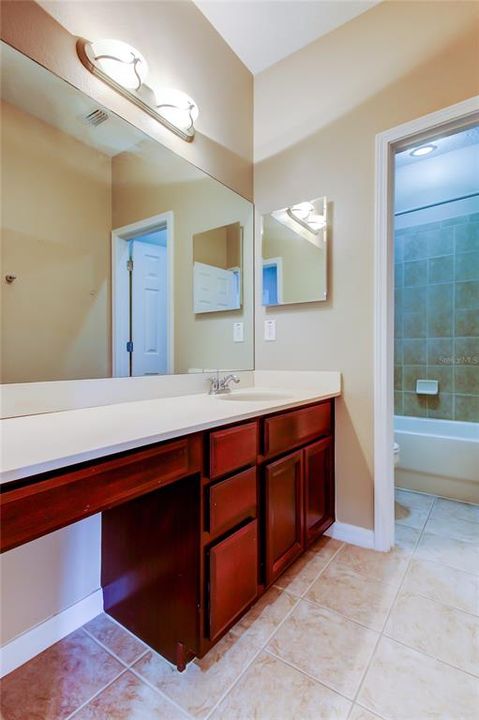 For Rent: $3,400 (3 beds, 2 baths, 2327 Square Feet)