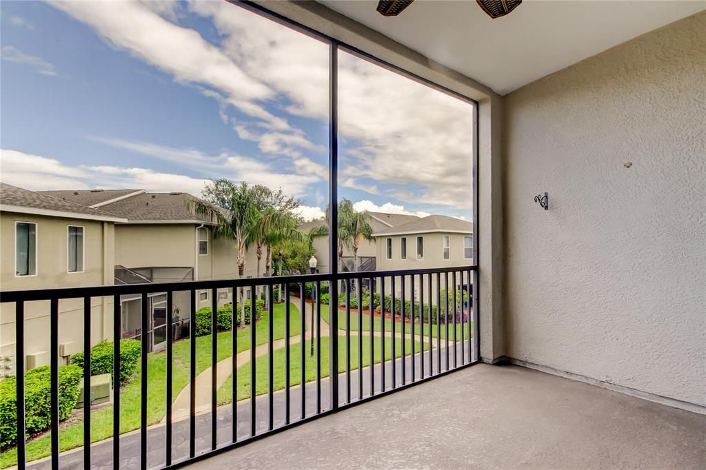 For Rent: $3,400 (3 beds, 2 baths, 2327 Square Feet)