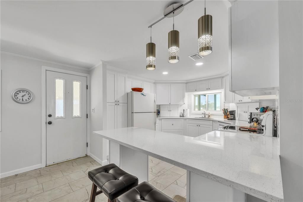 For Sale: $175,000 (2 beds, 2 baths, 1248 Square Feet)