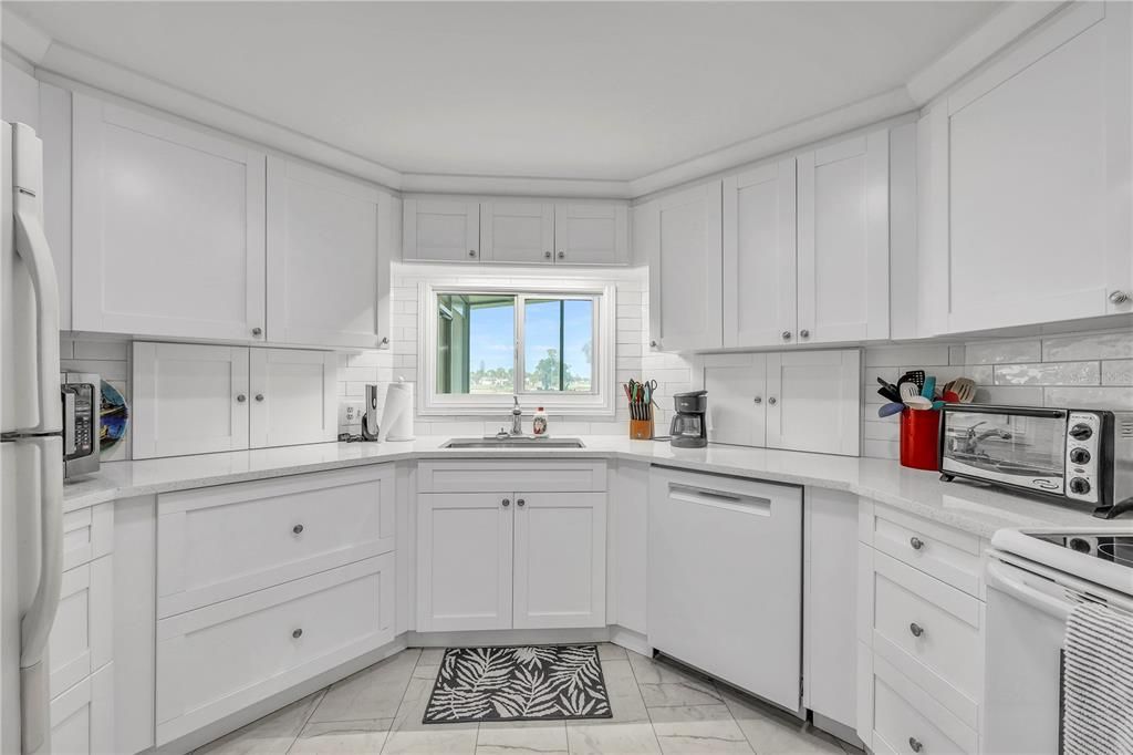 For Sale: $175,000 (2 beds, 2 baths, 1248 Square Feet)