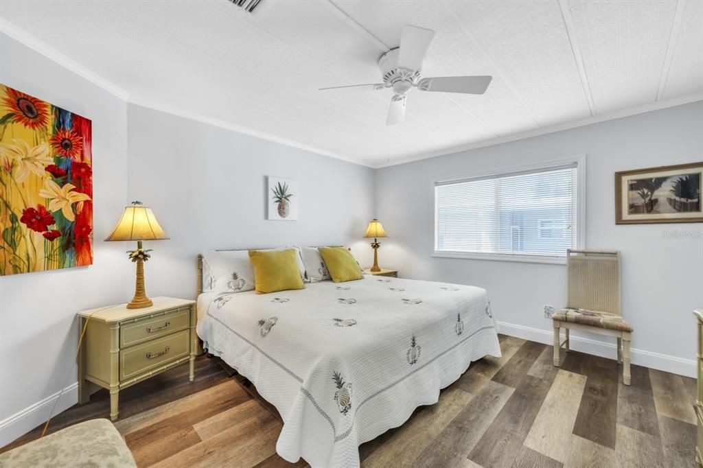 For Sale: $175,000 (2 beds, 2 baths, 1248 Square Feet)