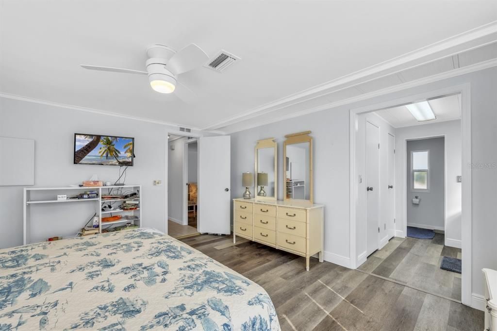 For Sale: $175,000 (2 beds, 2 baths, 1248 Square Feet)