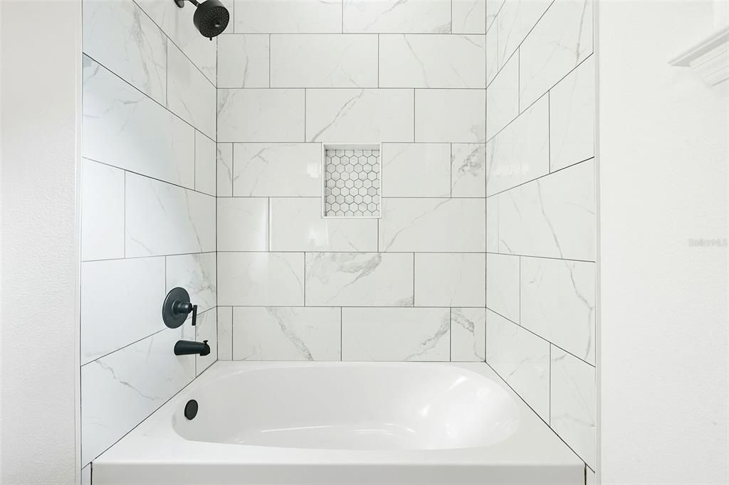 待售: $380,000 (3 贝兹, 2 浴室, 1451 平方英尺)