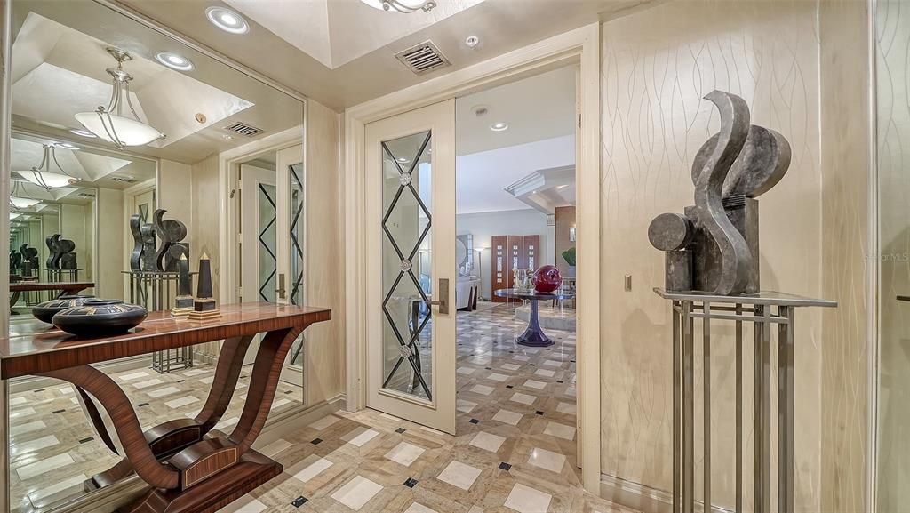 На продажу: $3,450,000 (2 спален, 2 ванн, 2634 Квадратных фут)