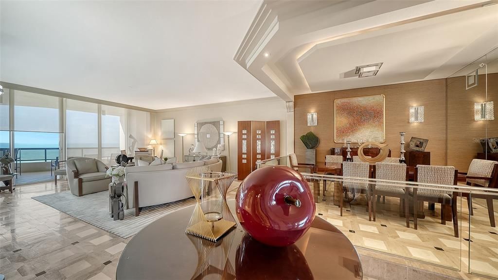 На продажу: $3,450,000 (2 спален, 2 ванн, 2634 Квадратных фут)