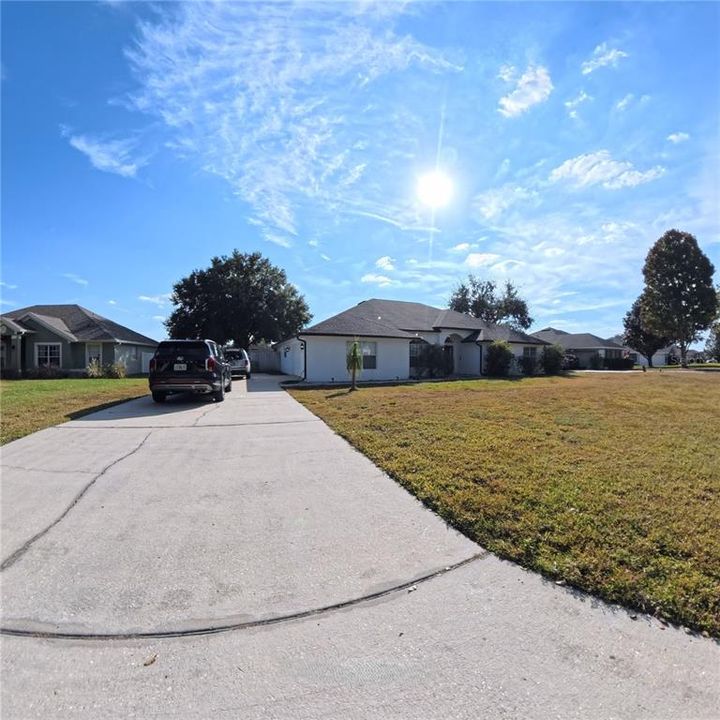 For Sale: $599,999 (4 beds, 3 baths, 2957 Square Feet)