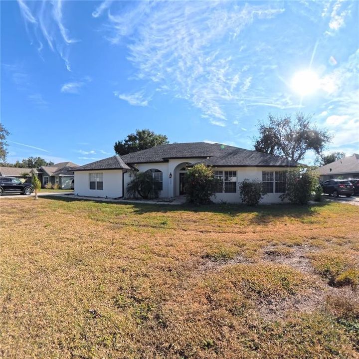 For Sale: $599,999 (4 beds, 3 baths, 2957 Square Feet)