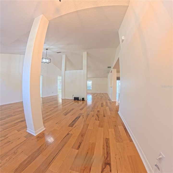 For Sale: $599,999 (4 beds, 3 baths, 2957 Square Feet)