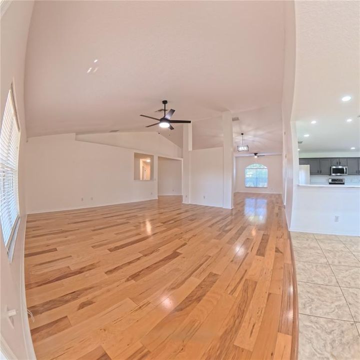 For Sale: $599,999 (4 beds, 3 baths, 2957 Square Feet)