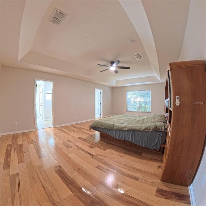 For Sale: $599,999 (4 beds, 3 baths, 2957 Square Feet)