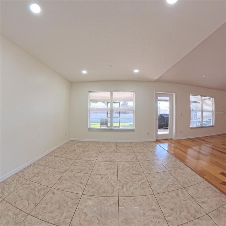 For Sale: $599,999 (4 beds, 3 baths, 2957 Square Feet)