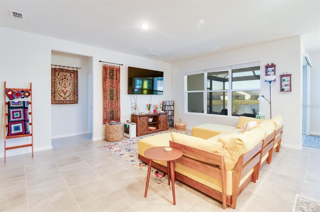 待售: $515,000 (4 贝兹, 3 浴室, 2351 平方英尺)