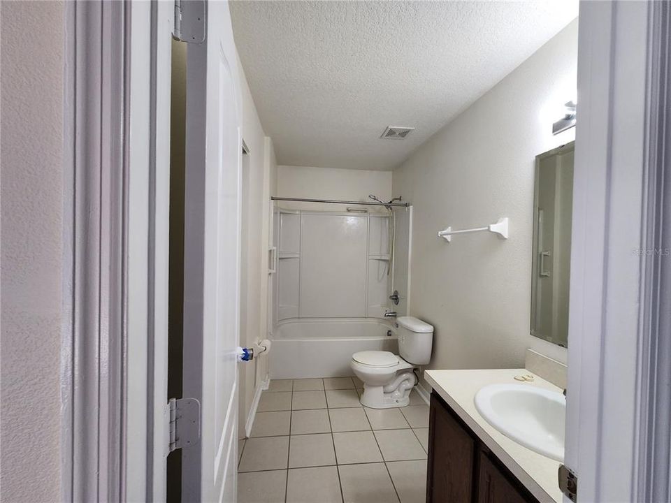 For Rent: $3,000 (4 beds, 2 baths, 2165 Square Feet)