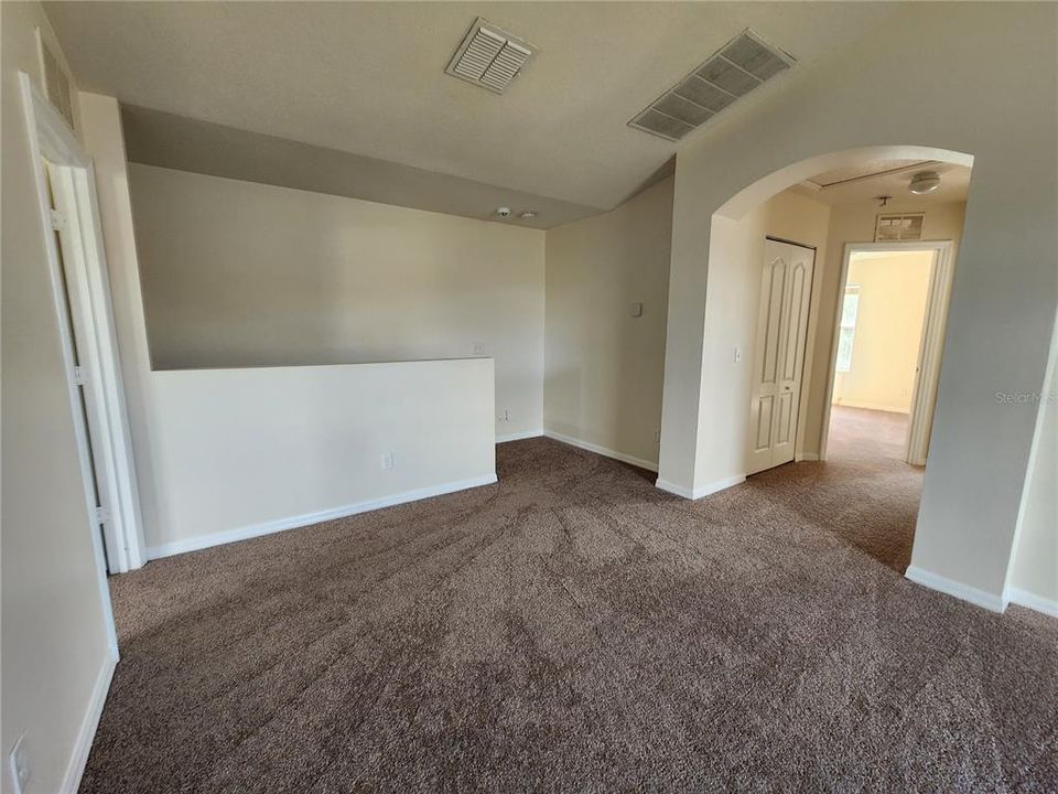 For Rent: $3,000 (4 beds, 2 baths, 2165 Square Feet)