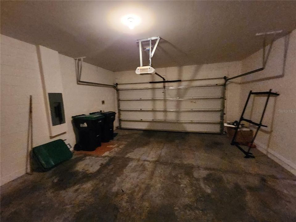 For Rent: $3,000 (4 beds, 2 baths, 2165 Square Feet)