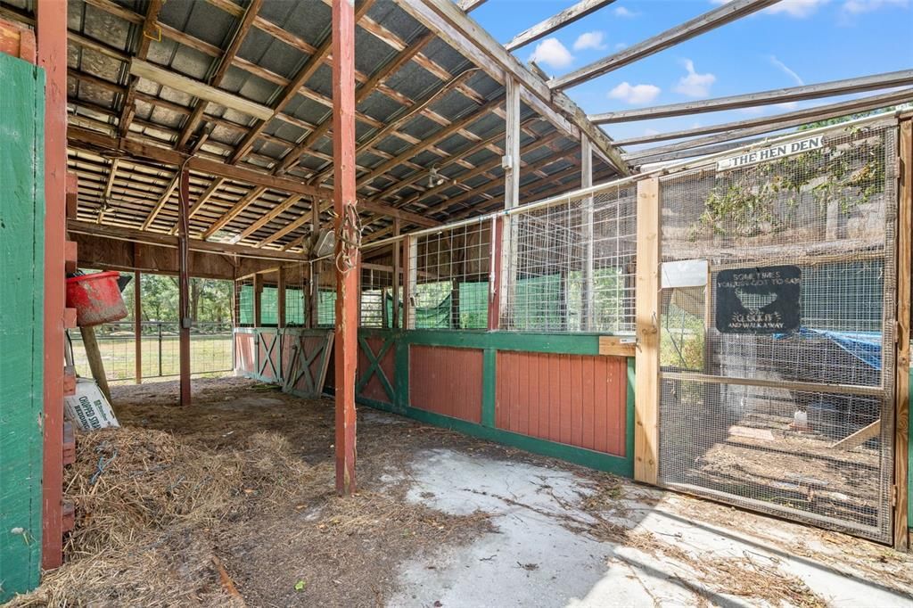 На продажу: $698,900 (3 спален, 2 ванн, 2404 Квадратных фут)