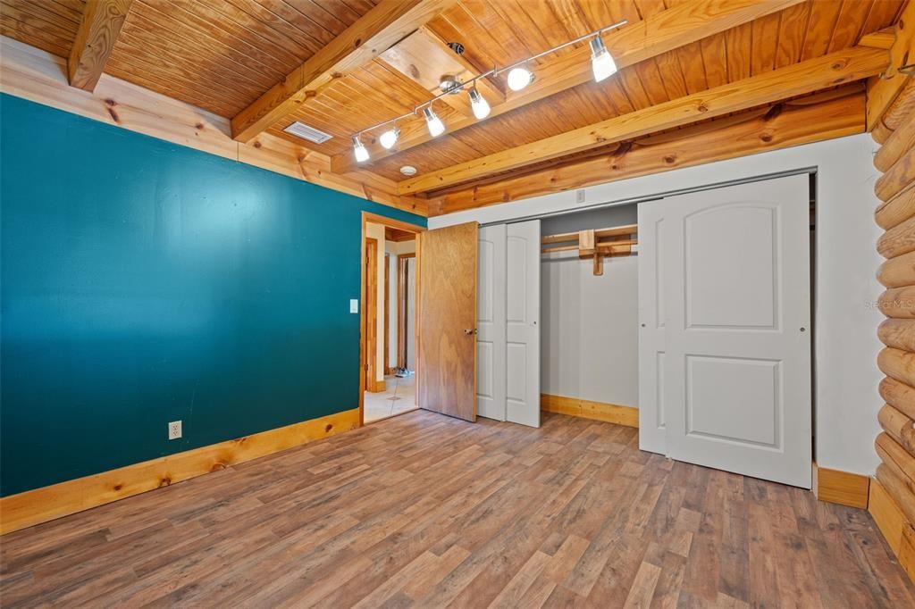 На продажу: $698,900 (3 спален, 2 ванн, 2404 Квадратных фут)