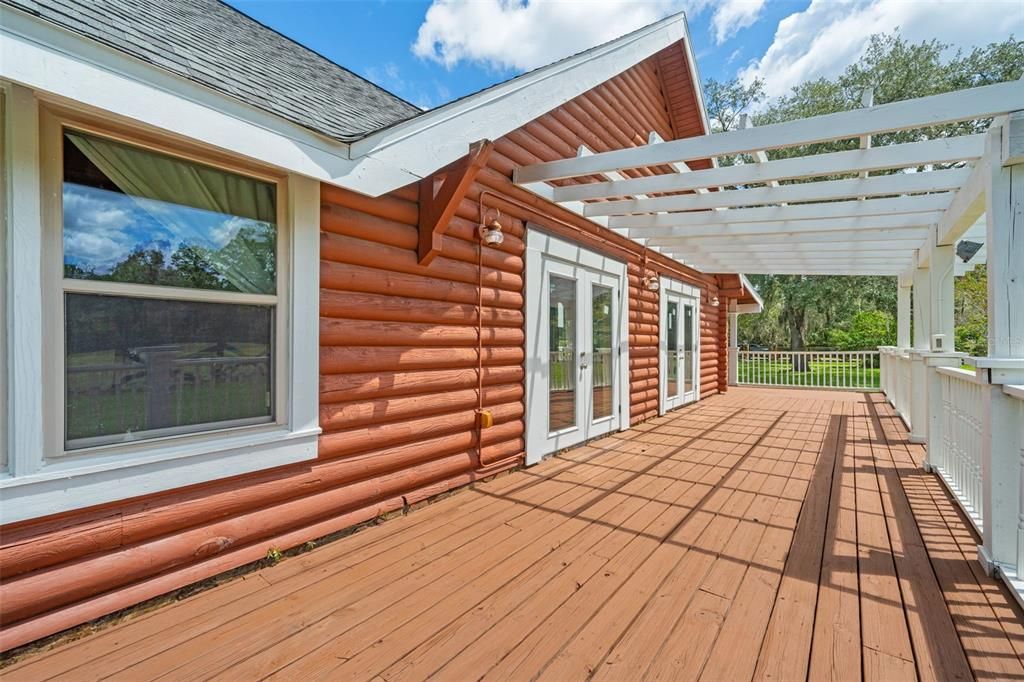 На продажу: $698,900 (3 спален, 2 ванн, 2404 Квадратных фут)