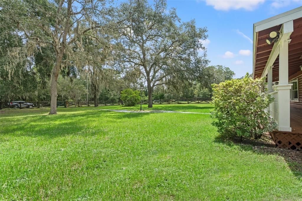 На продажу: $698,900 (3 спален, 2 ванн, 2404 Квадратных фут)