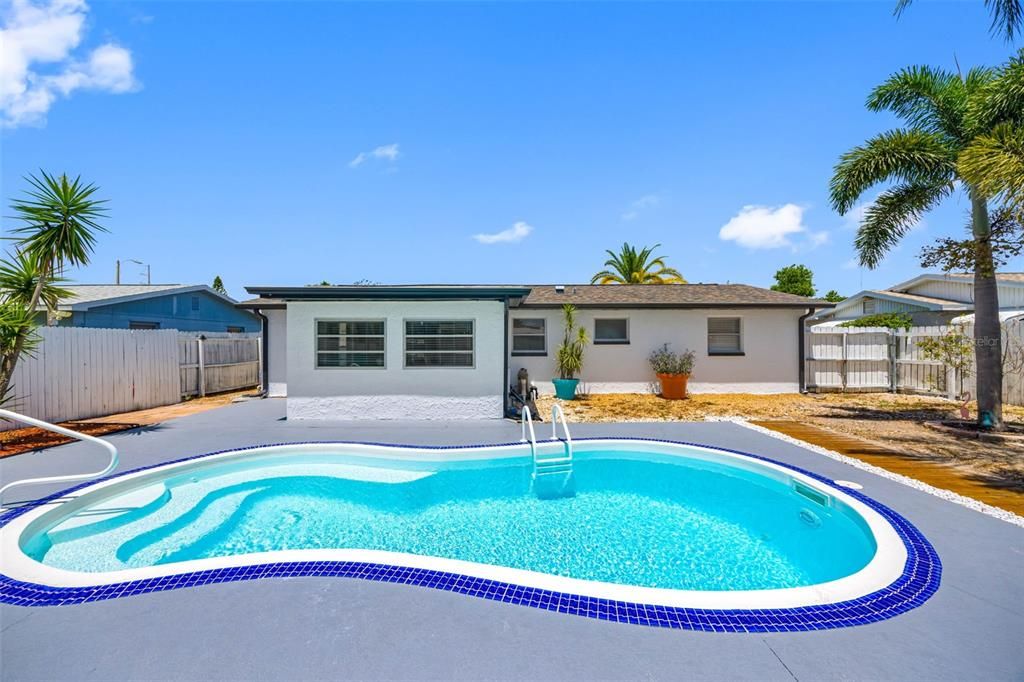 For Sale: $349,900 (3 beds, 2 baths, 1362 Square Feet)