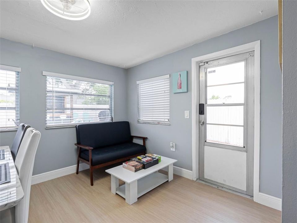 For Sale: $349,900 (3 beds, 2 baths, 1362 Square Feet)