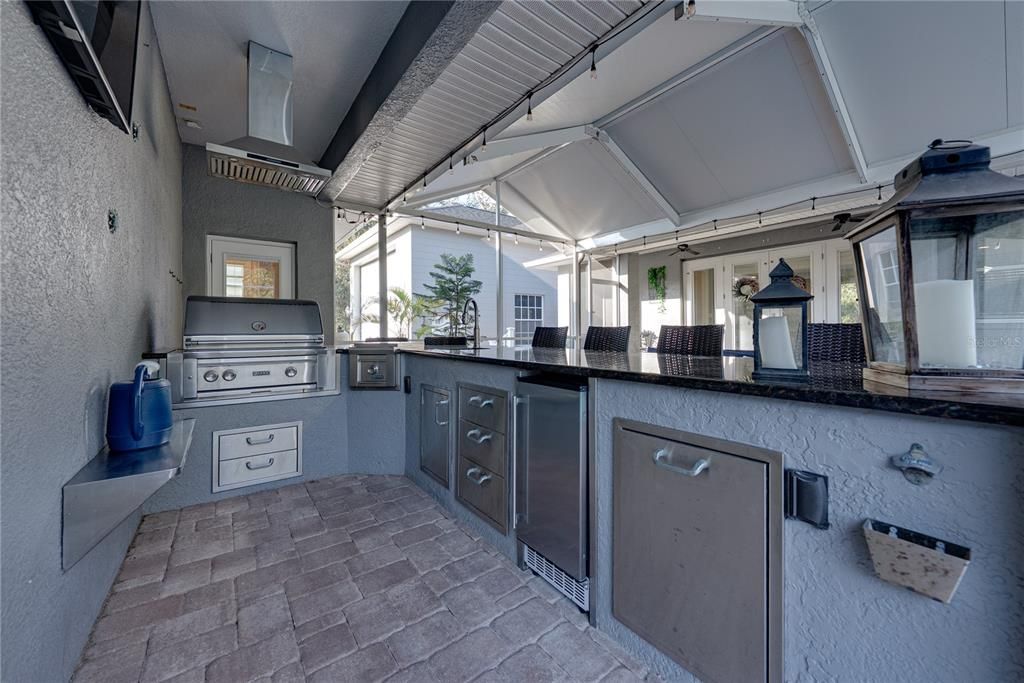 待售: $1,200,000 (3 贝兹, 4 浴室, 3813 平方英尺)