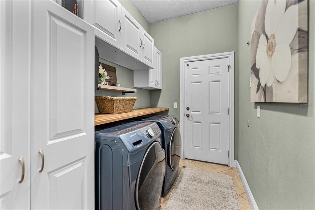 待售: $1,200,000 (3 贝兹, 4 浴室, 3813 平方英尺)