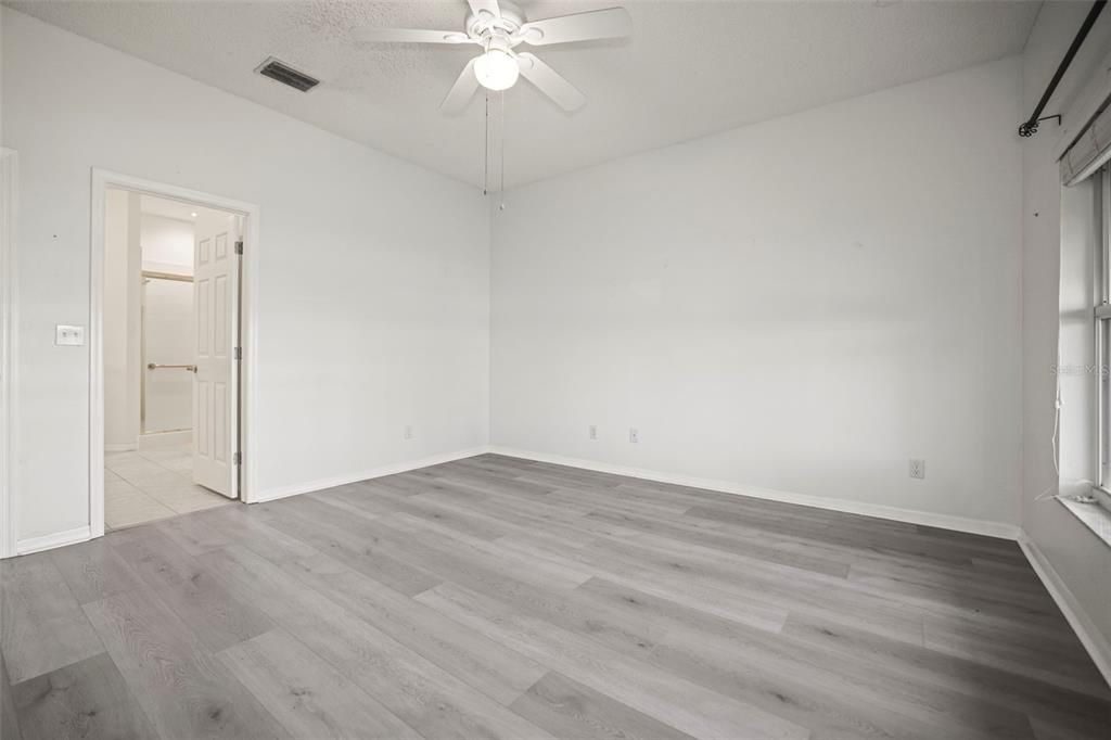 待售: $329,000 (3 贝兹, 2 浴室, 1670 平方英尺)