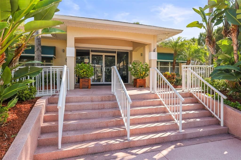 待售: $329,000 (3 贝兹, 2 浴室, 1670 平方英尺)