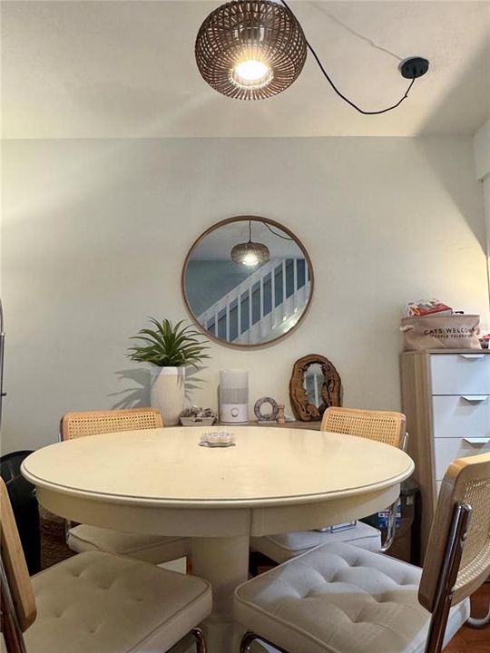 出租: $1,975 (2 贝兹, 2 浴室, 1236 平方英尺)