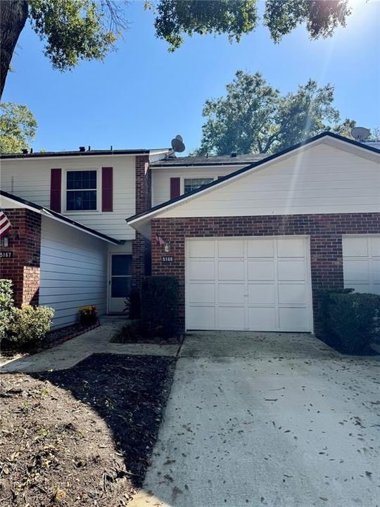 出租: $1,975 (2 贝兹, 2 浴室, 1236 平方英尺)