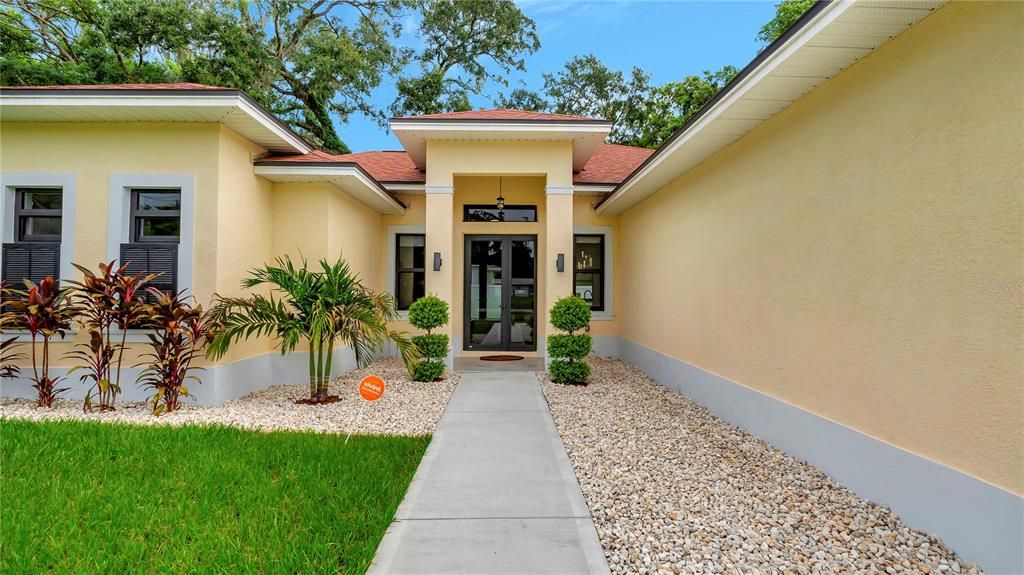 For Rent: $2,900 (3 beds, 2 baths, 1515 Square Feet)