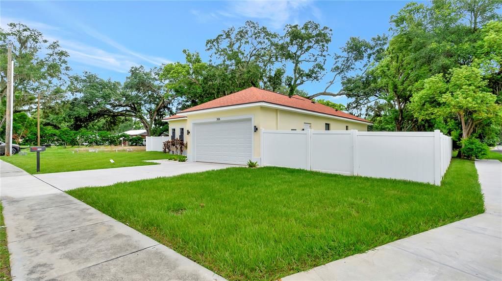 For Rent: $2,900 (3 beds, 2 baths, 1515 Square Feet)