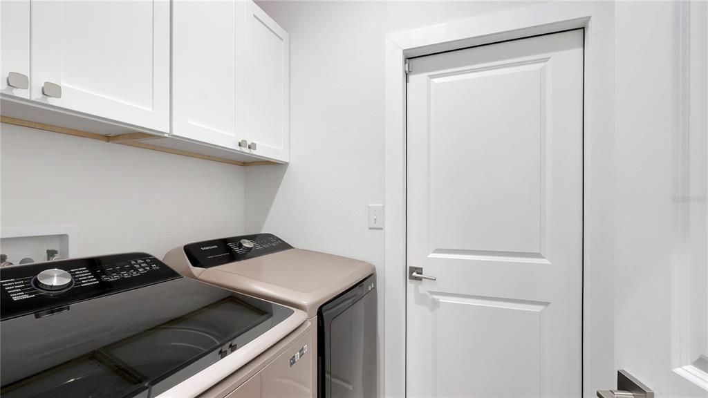 For Rent: $2,900 (3 beds, 2 baths, 1515 Square Feet)