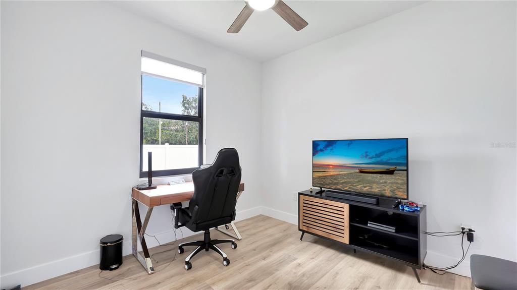 For Rent: $2,900 (3 beds, 2 baths, 1515 Square Feet)