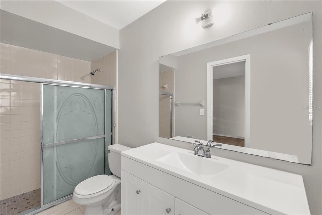 待售: $375,000 (4 贝兹, 2 浴室, 1410 平方英尺)