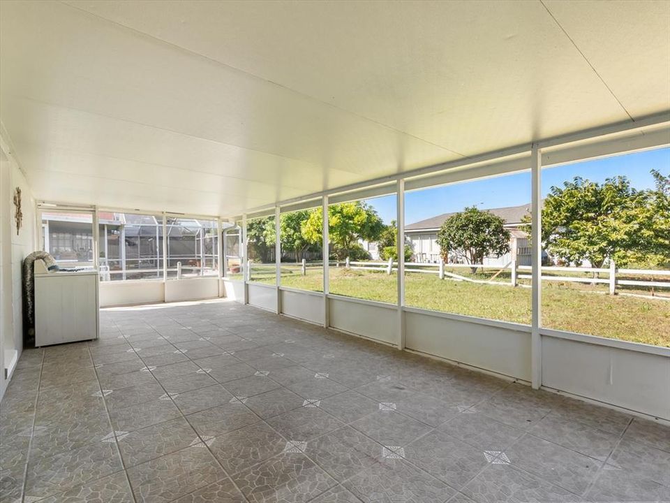 待售: $375,000 (4 贝兹, 2 浴室, 1410 平方英尺)