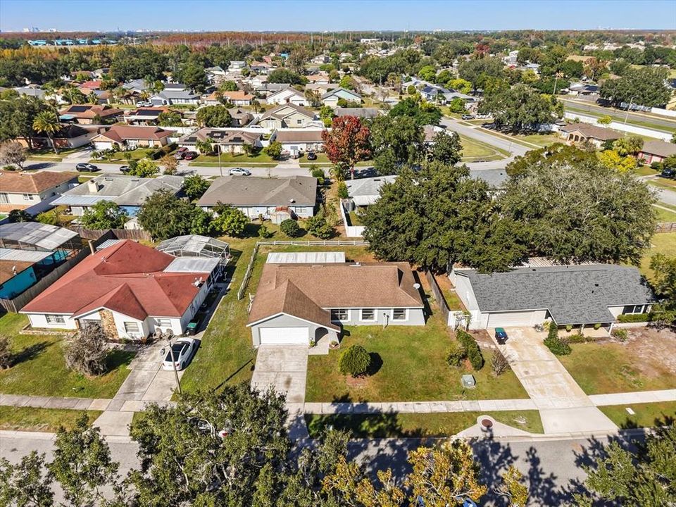 待售: $375,000 (4 贝兹, 2 浴室, 1410 平方英尺)