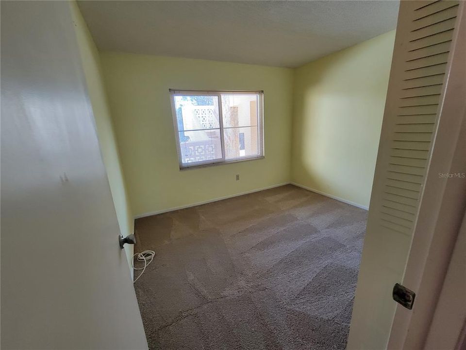 For Sale: $150,000 (2 beds, 2 baths, 1035 Square Feet)
