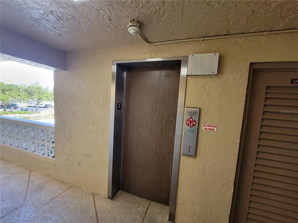 For Sale: $150,000 (2 beds, 2 baths, 1035 Square Feet)