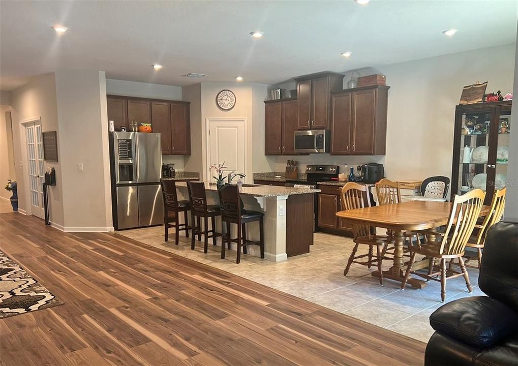 For Sale: $415,000 (4 beds, 2 baths, 1996 Square Feet)