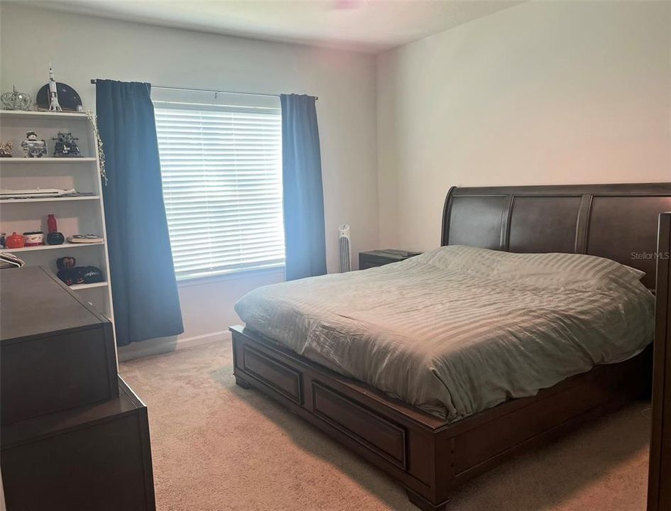 For Sale: $415,000 (4 beds, 2 baths, 1996 Square Feet)